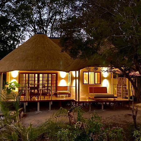 Ndhovu Safari Lodge Mahango Zewnętrze zdjęcie